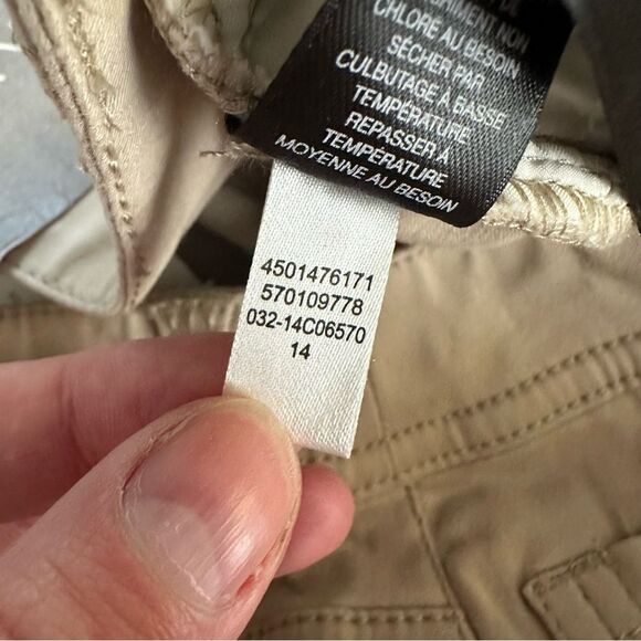 So Slimming By Chico’s New Khaki Slim Leg Pants NWT Size US 12 Coastal Basic - Picture 11 of 16